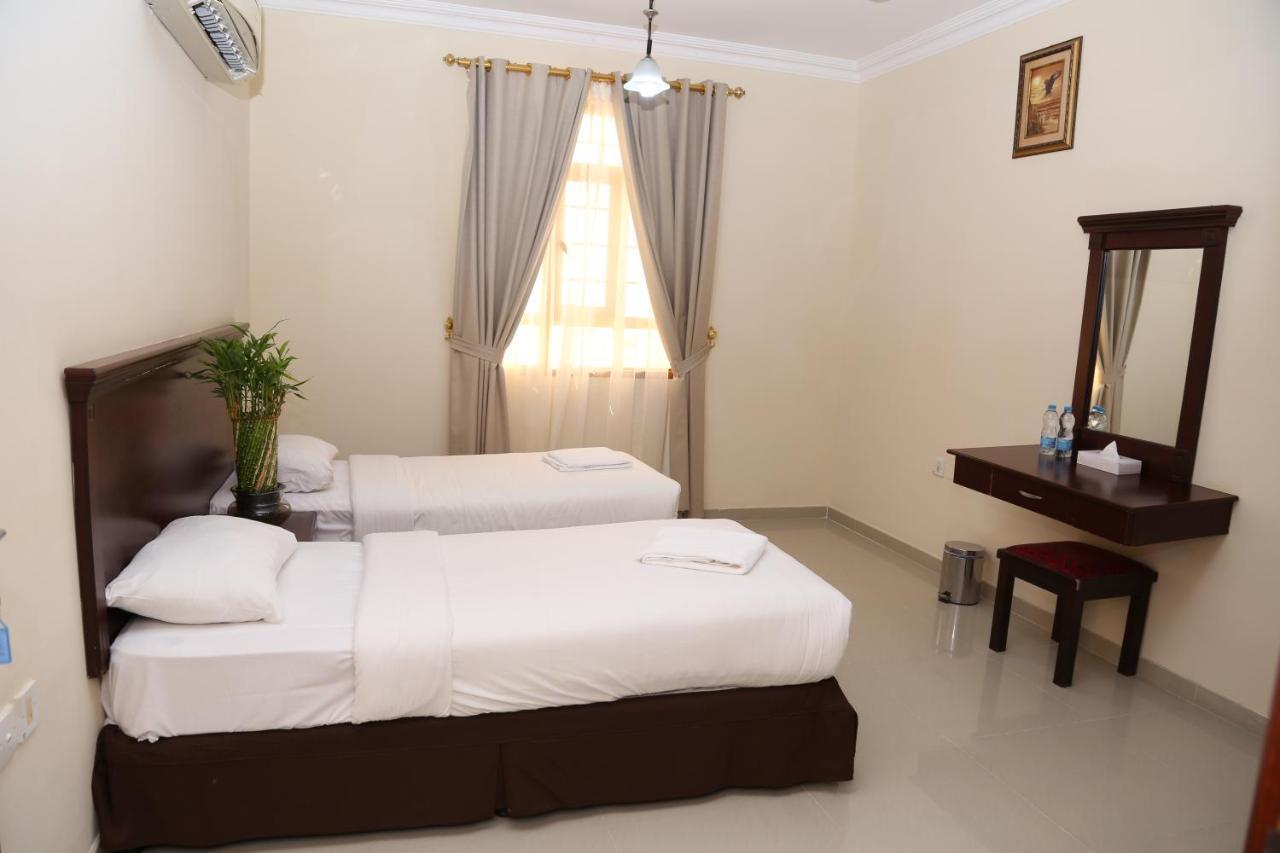 Jarzez Hotel Apartments Al Hail سيب المظهر الخارجي الصورة