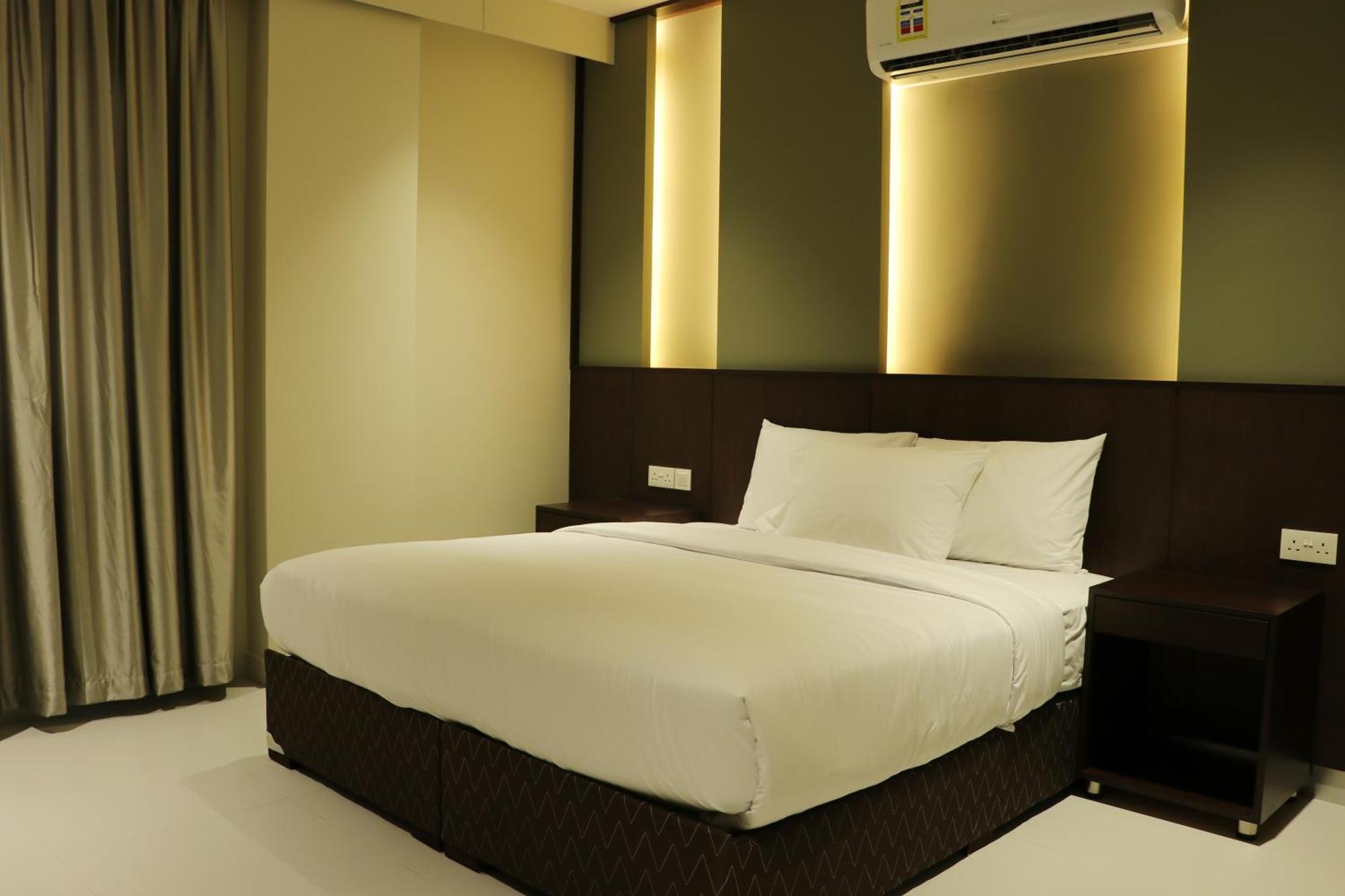 Jarzez Hotel Apartments Al Hail سيب المظهر الخارجي الصورة