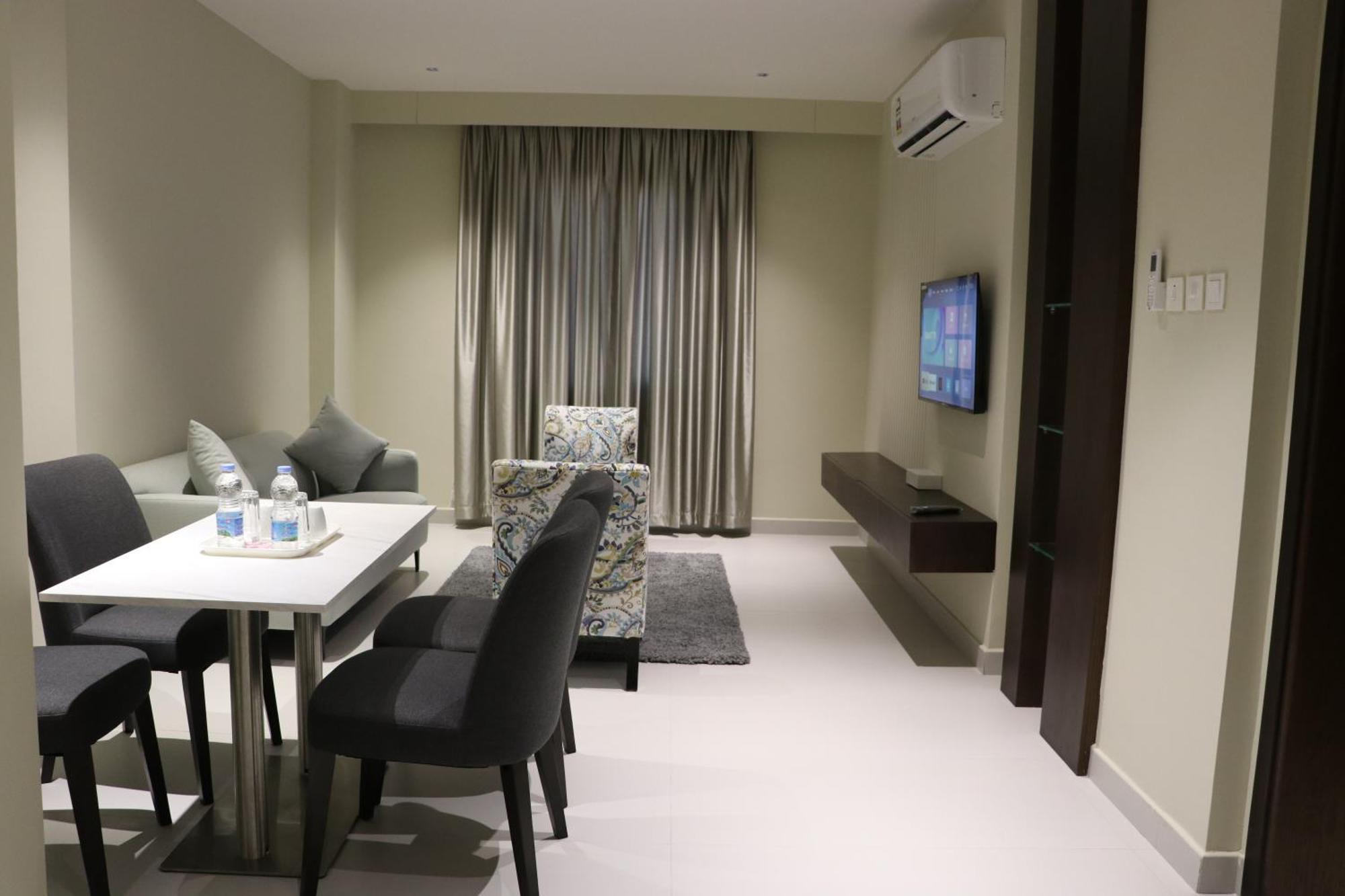 Jarzez Hotel Apartments Al Hail سيب المظهر الخارجي الصورة