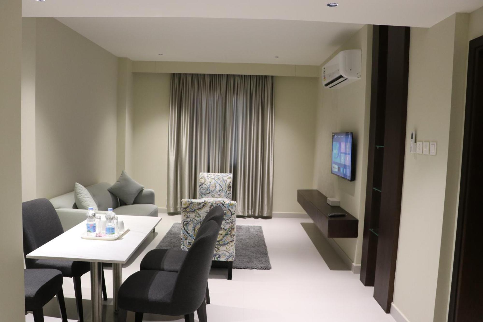 Jarzez Hotel Apartments Al Hail سيب المظهر الخارجي الصورة