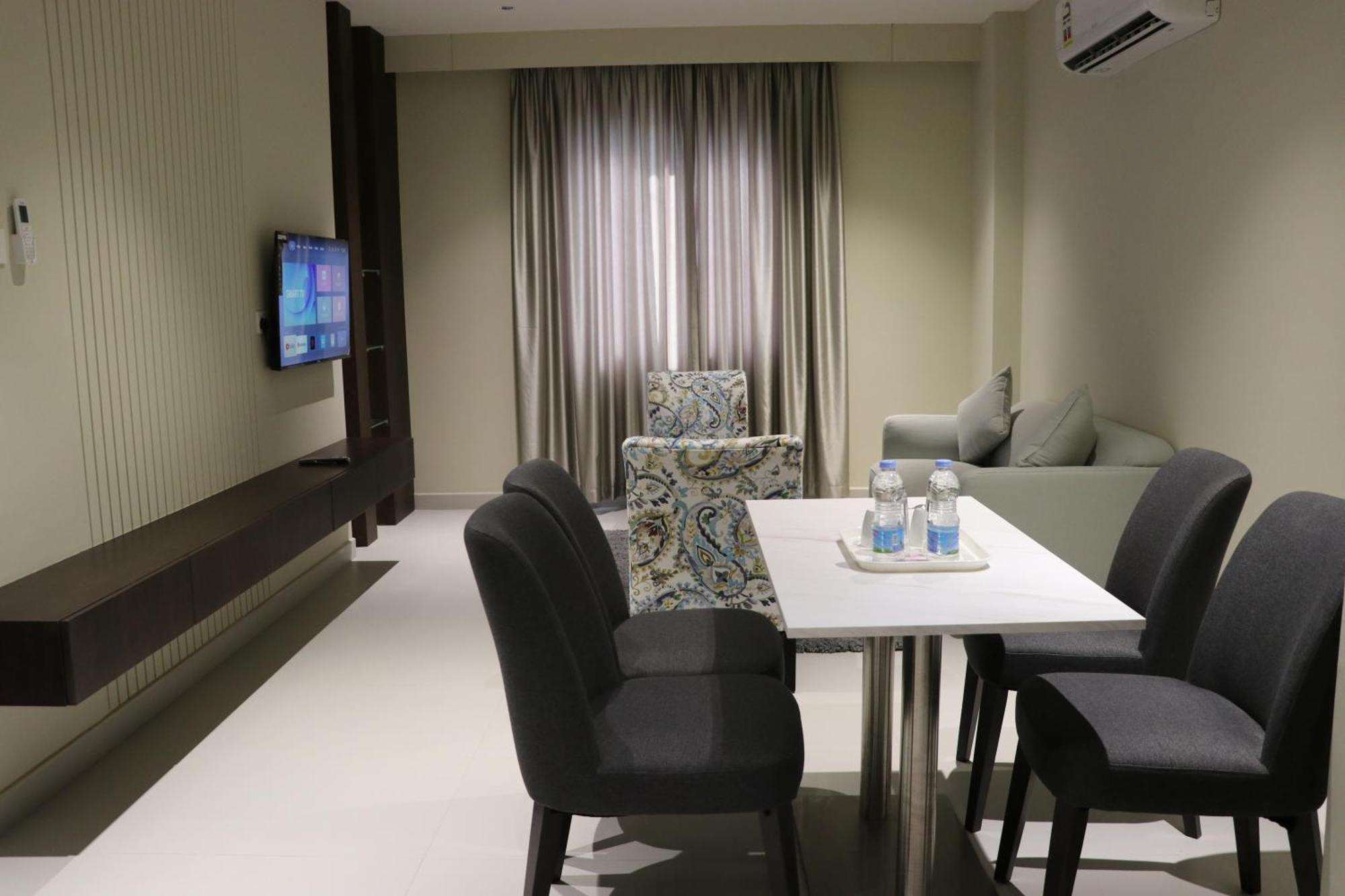 Jarzez Hotel Apartments Al Hail سيب المظهر الخارجي الصورة