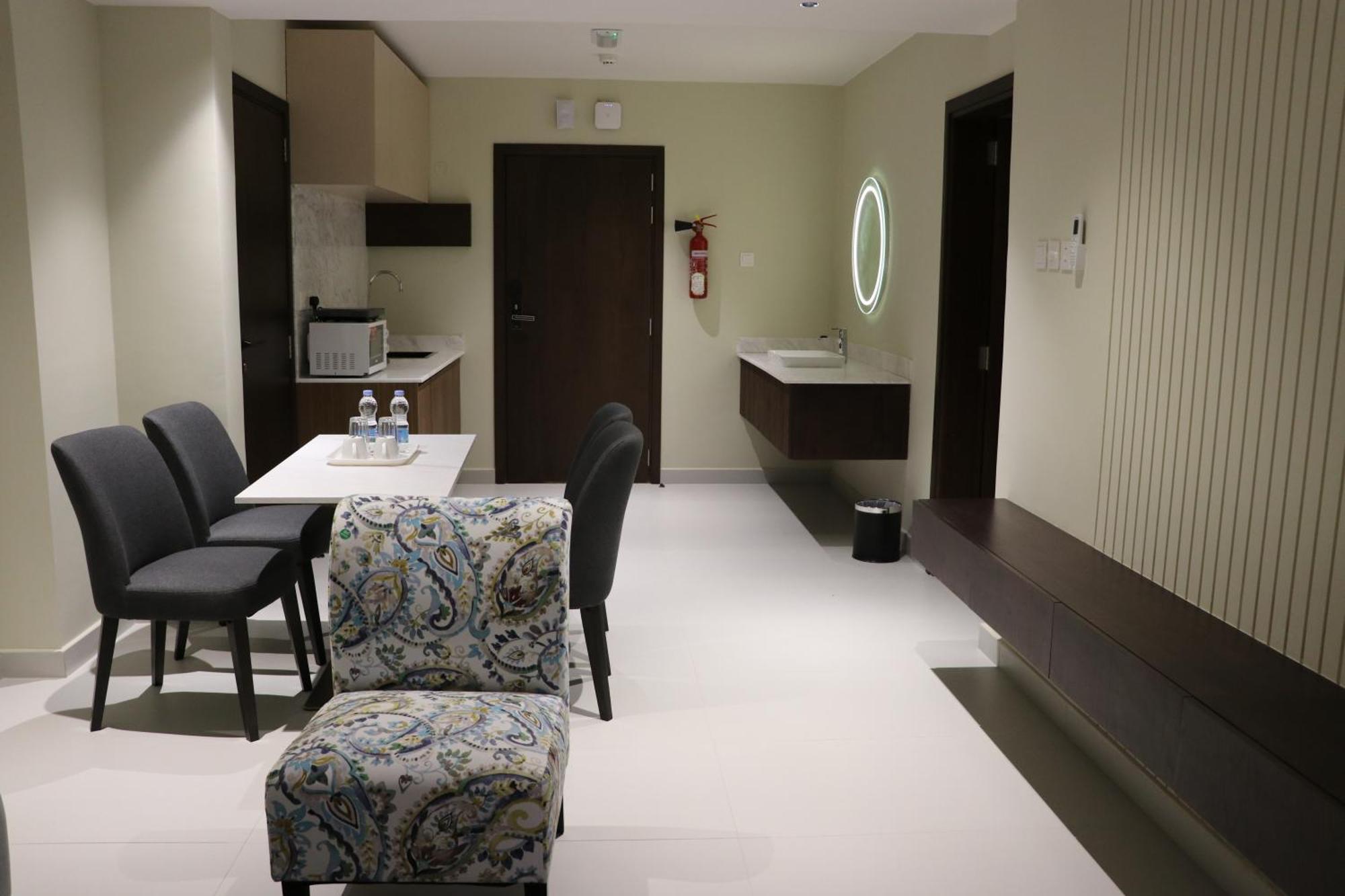 Jarzez Hotel Apartments Al Hail سيب المظهر الخارجي الصورة