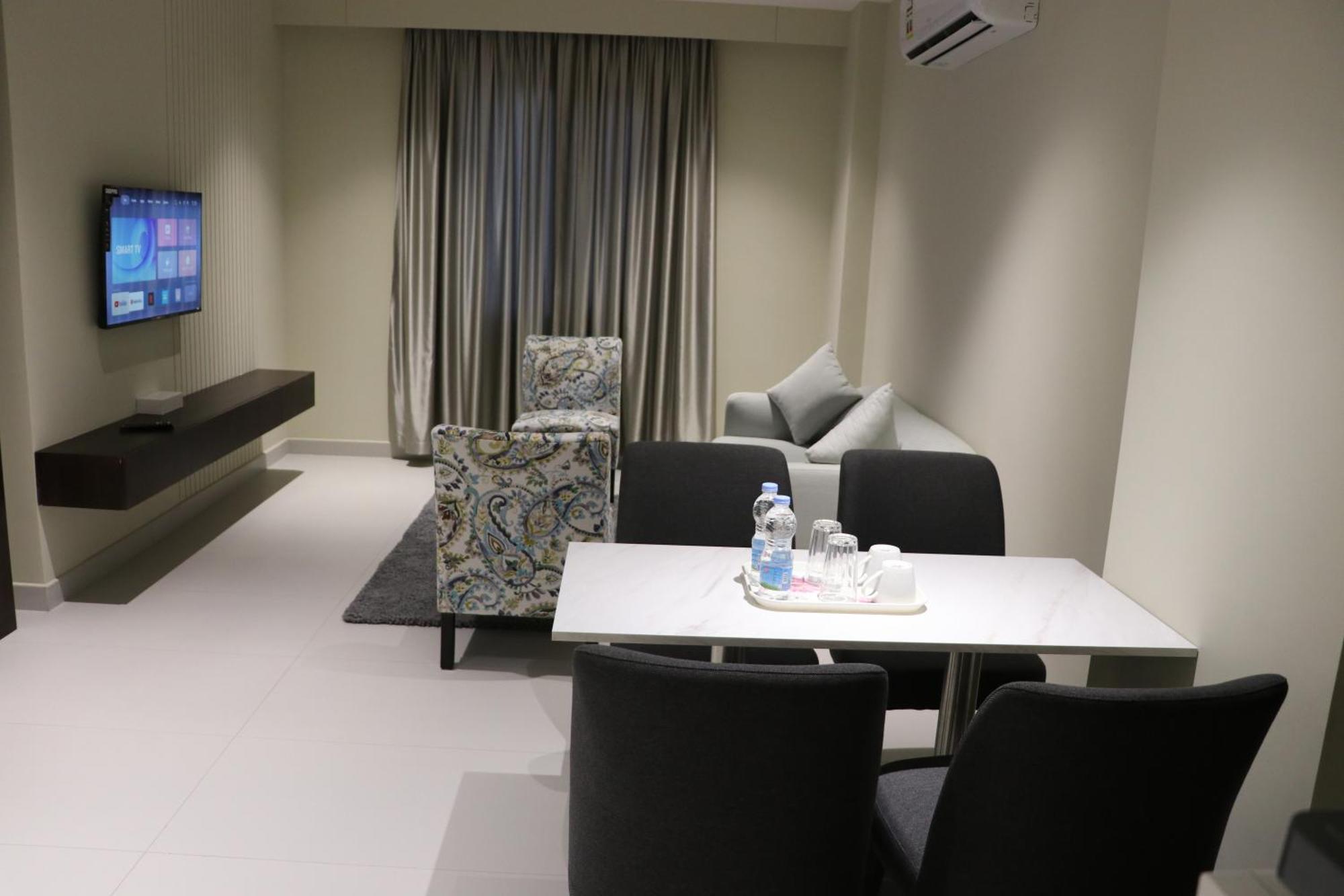 Jarzez Hotel Apartments Al Hail سيب المظهر الخارجي الصورة