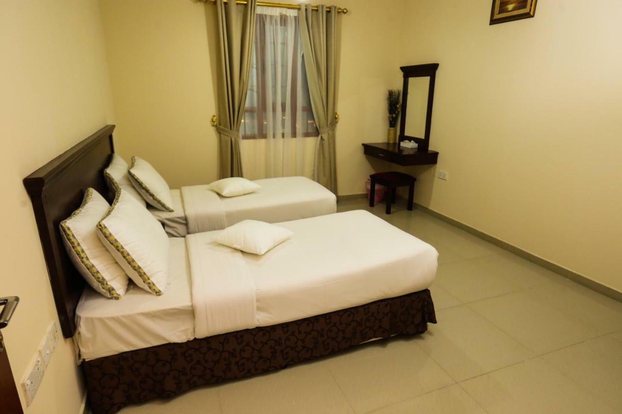 Jarzez Hotel Apartments Al Hail سيب المظهر الخارجي الصورة